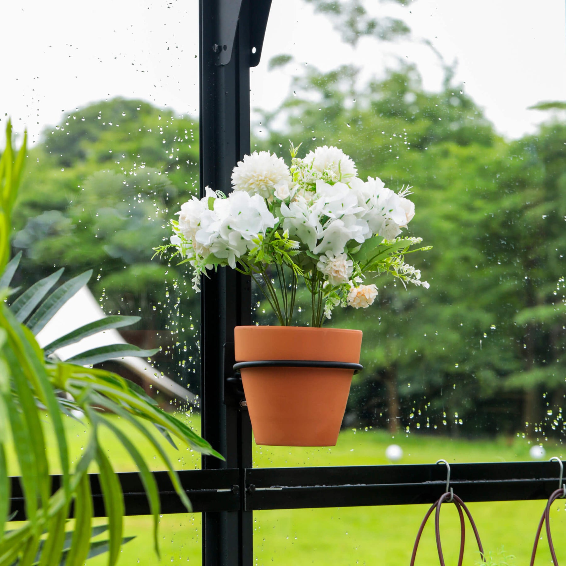 6 pot plant stand Vego Garden 6-Pot Holder Set